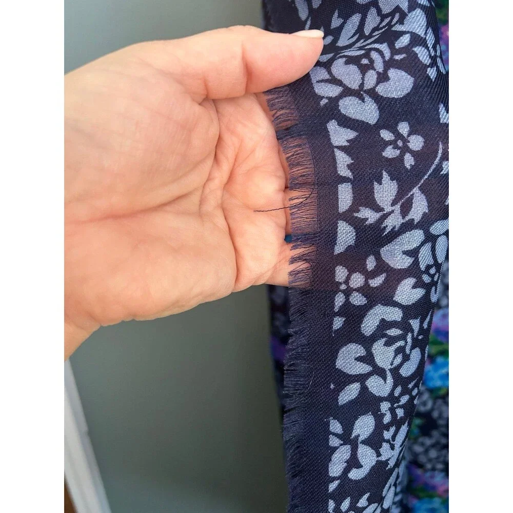 Honey Vintage 100% Wool Dark Blue Floral Print Fringed Edge Scarf Wrap